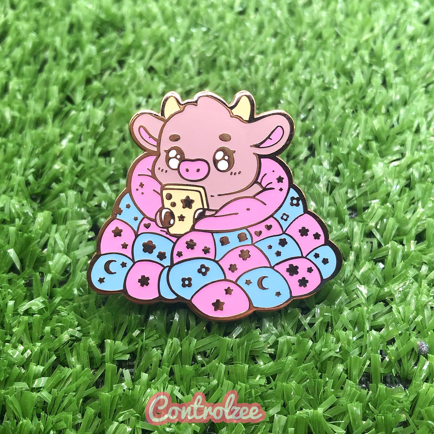 Blanket Moo Enamel Pin
