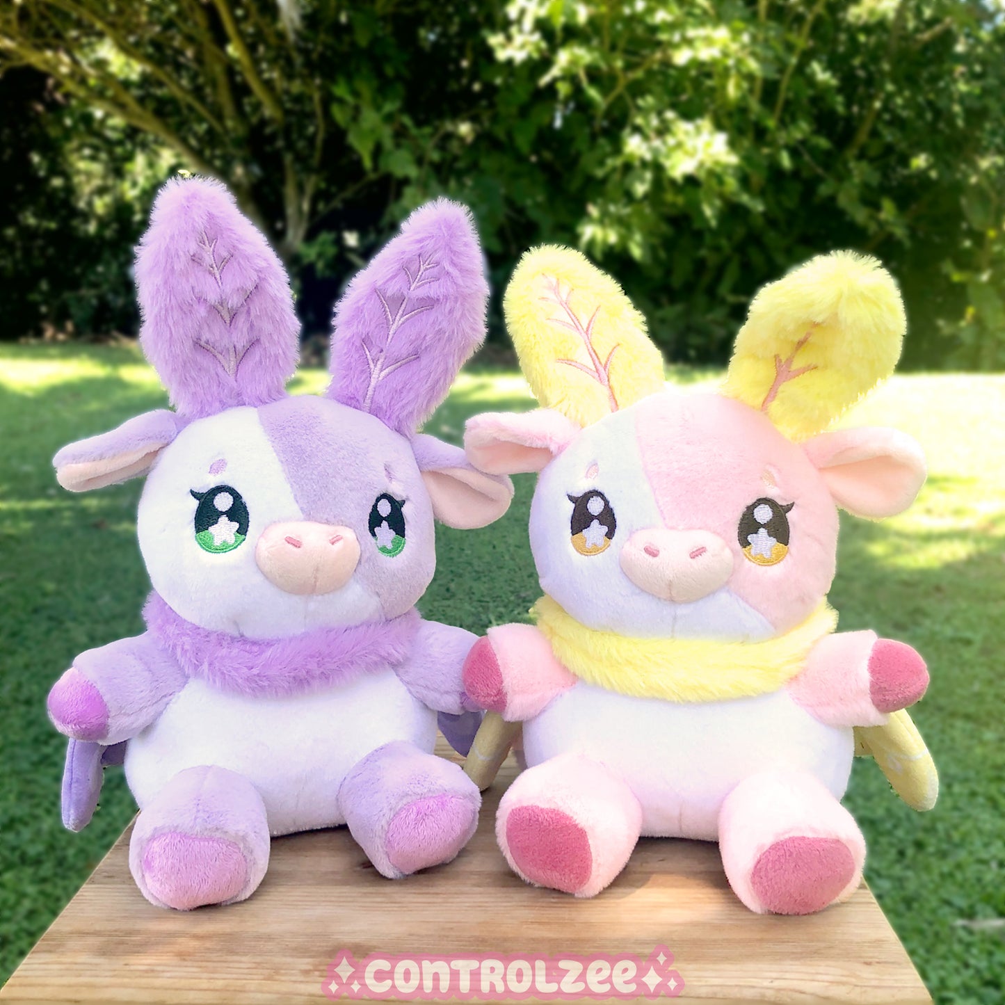Pink Lemonade Moth Moo Plushie (GRADE B)