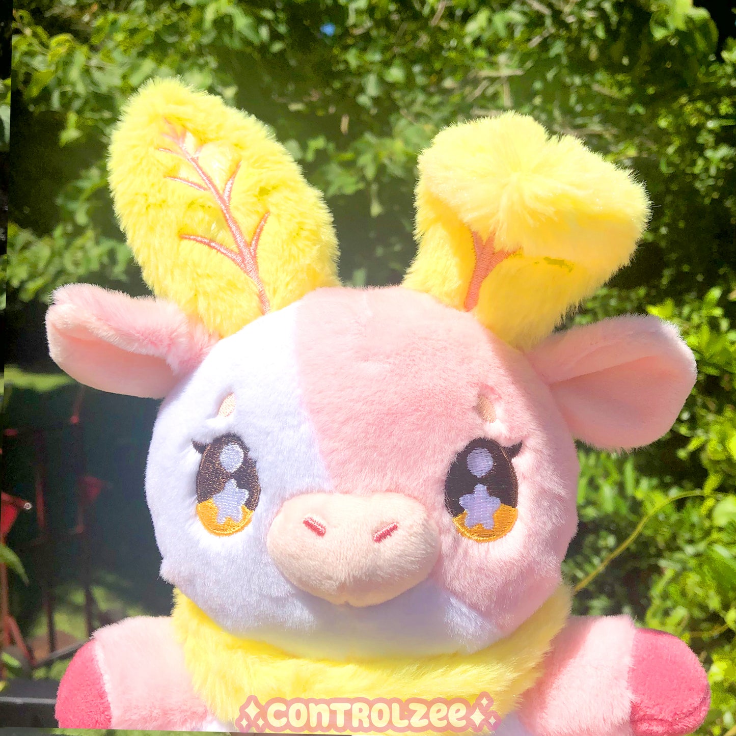 Pink Lemonade Moth Moo Plushie (GRADE B)